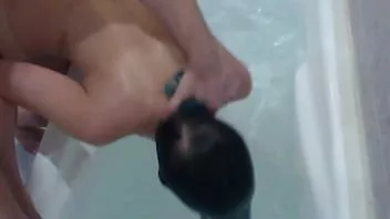 Play Guide - how to properly treat a woman in the bathroom.where is the money, lebowski!? head dipping sex. drowning game.wet head pleasure. mermaid.