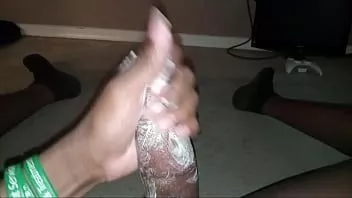 play Superdariusguy sur xvideos avec un massage bâclé bbc tordu ... mais conduit à éjaculer hors de sa viande