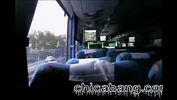 تشغيل الكسيس تمتص قضيبي في الحافلة من بويبلا إلى مدينة المكسيك