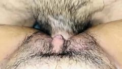 Putar Pussy ketat yang diisi cum: aksi doggystyle close-up dengan melengkung tina moran