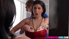 play Fantasie de Stepdick: Brunette Teen Step sœur Deepthroat Blowjob Hardcore Fuck
