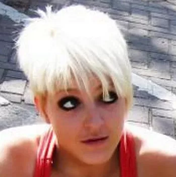 Порнозвезда Tilly Hardy
