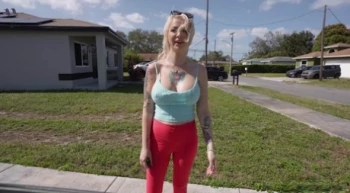 Gwiazda porno Amy Gun